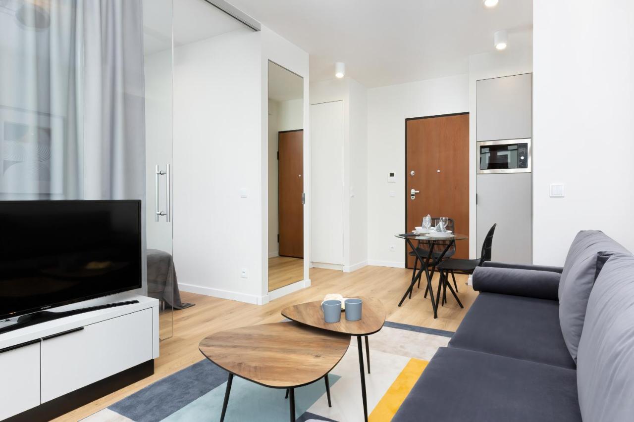 Apartments Browary Warszawskie By Noclegi Renters Varsovia Exterior foto