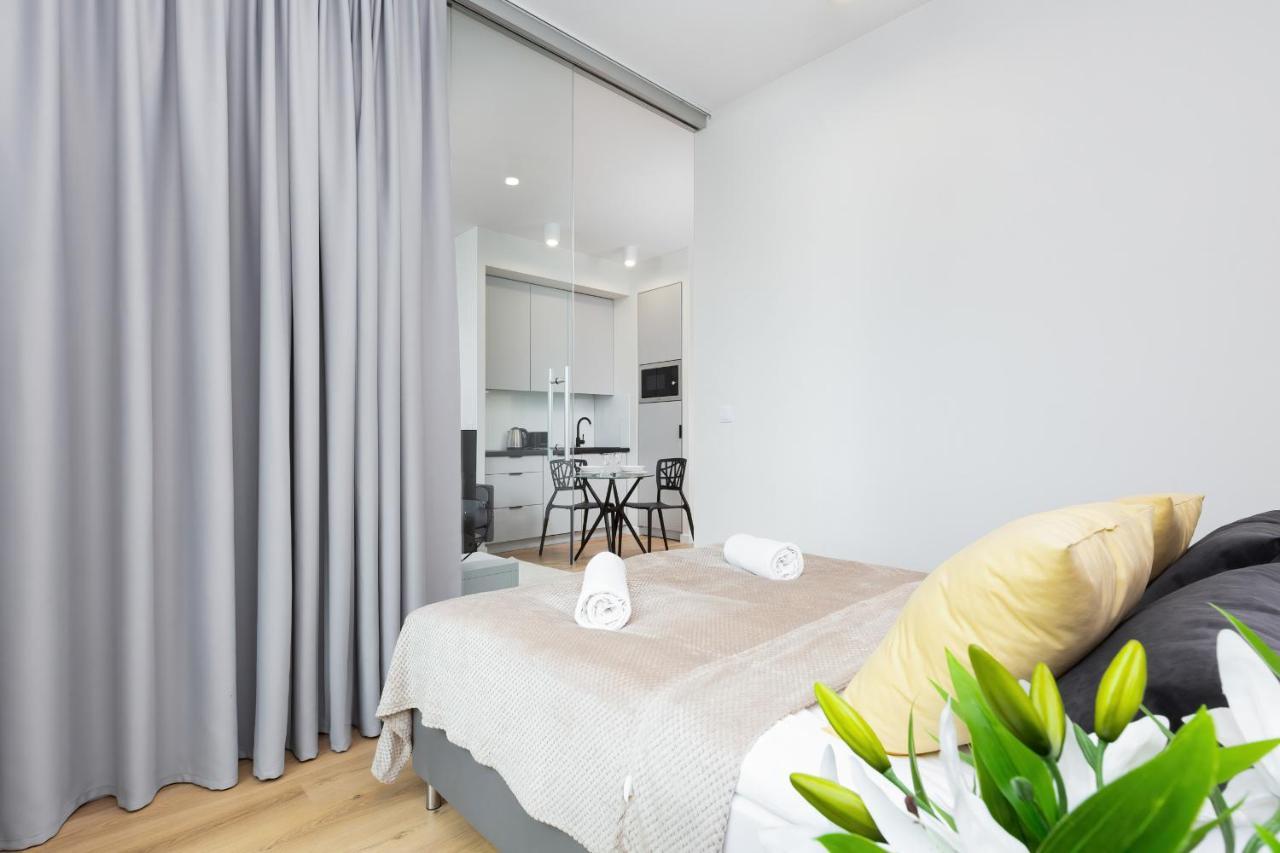 Apartments Browary Warszawskie By Noclegi Renters Varsovia Exterior foto